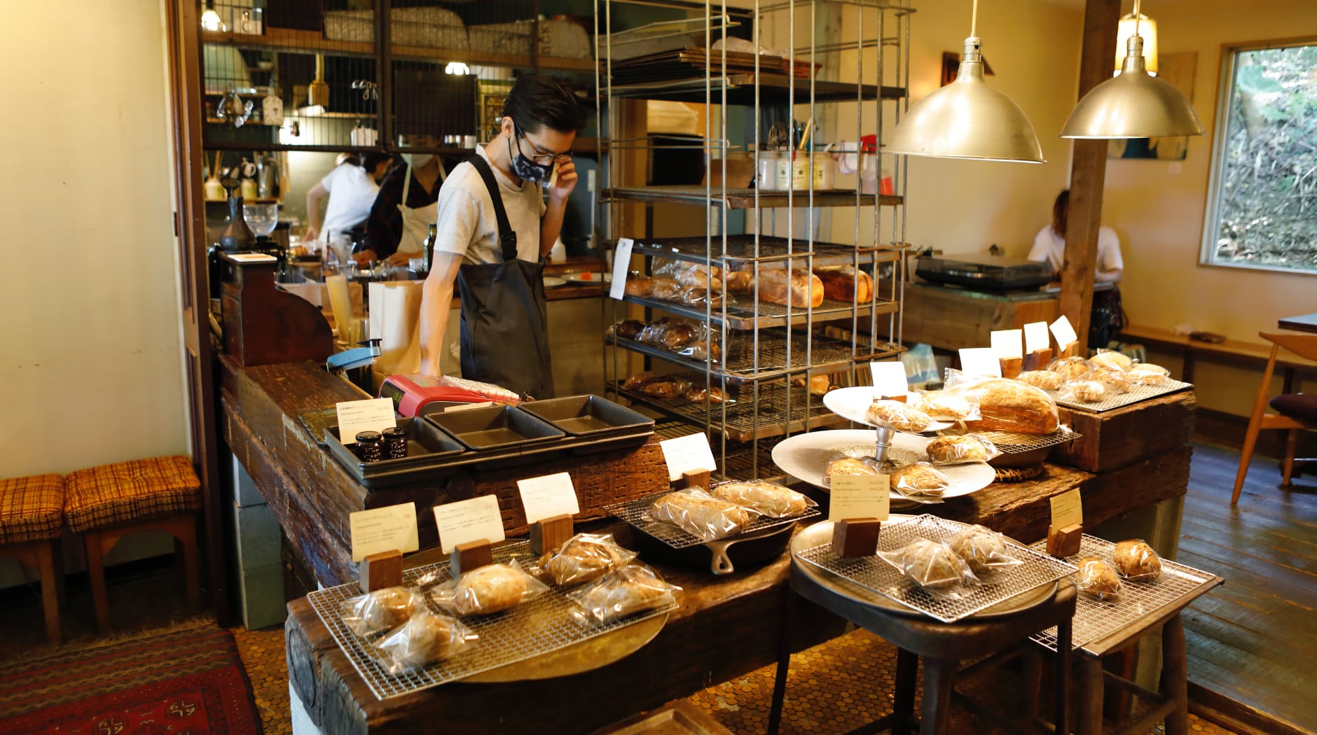 PLOUGHMANS LUNCH BAKERY（プラウマンズ ランチ ベーカリー）